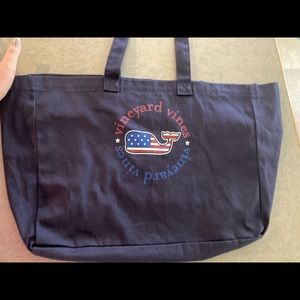 Vineyard vine tote bag